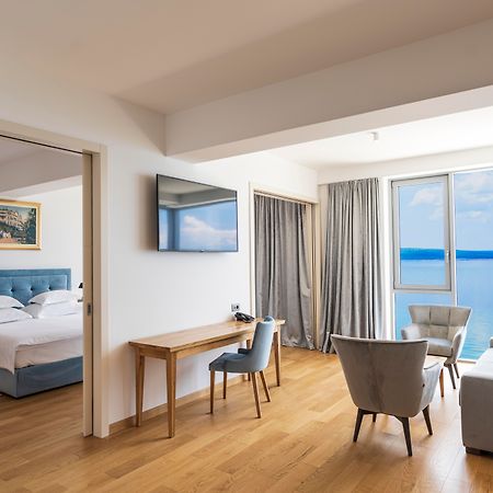 Hotel Miramare Crikvenica Exterior foto Suite