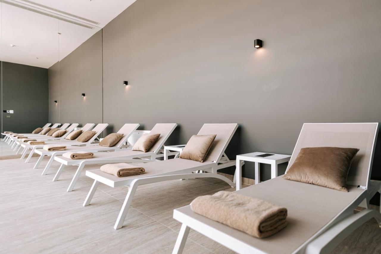 Hotel Miramare Crikvenica Exterior foto The spa at the Hotel